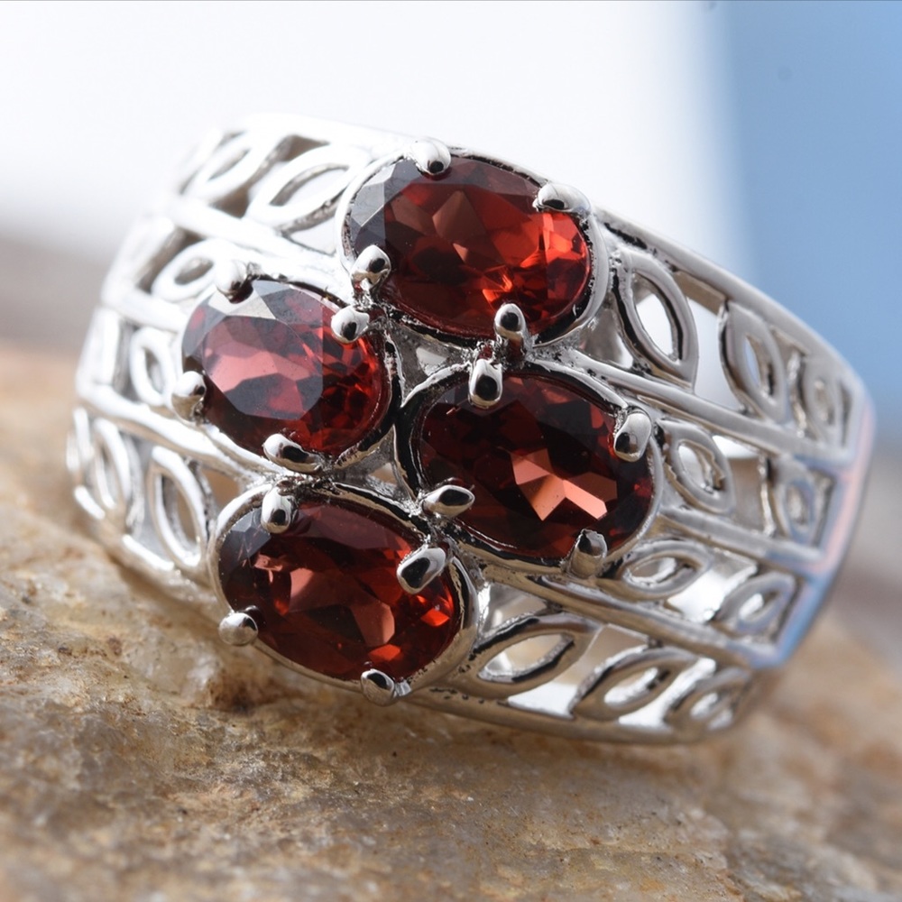 Garnet Ring size 7